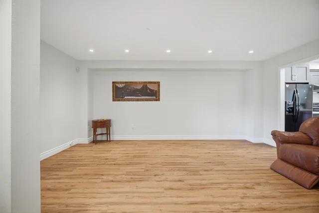 213 Fernforest Drive, Brampton - photo 8