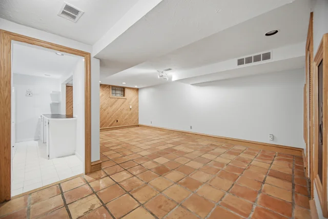 15 Shoreview Drive, Scarborough - photo 30