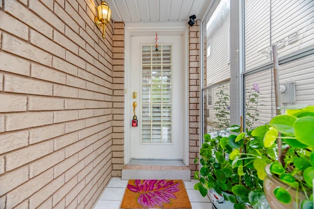 72 Yellow Brick Road, Brampton - photo 9