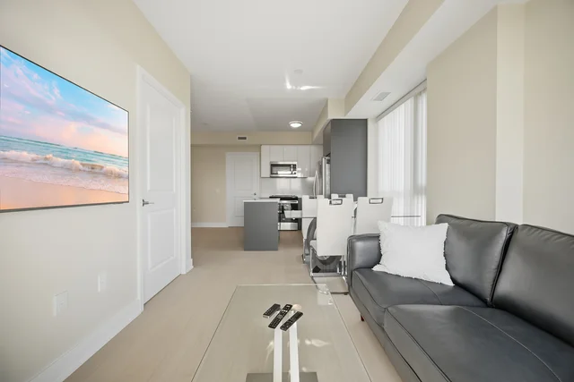 #1309-204 Burnhamthorpe Road East, Mississauga - photo 17