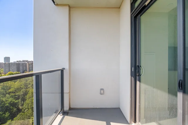 #1309-204 Burnhamthorpe Road East, Mississauga - photo 32