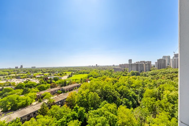 #1309-204 Burnhamthorpe Road East, Mississauga - photo 36