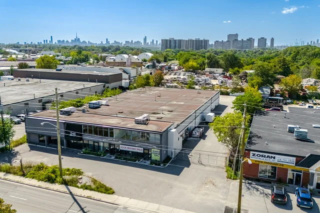 25 Bermondsey Road, East York - photo 7