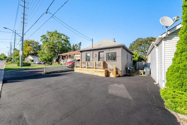 1019 Ogden Avenue, Mississauga - photo 8