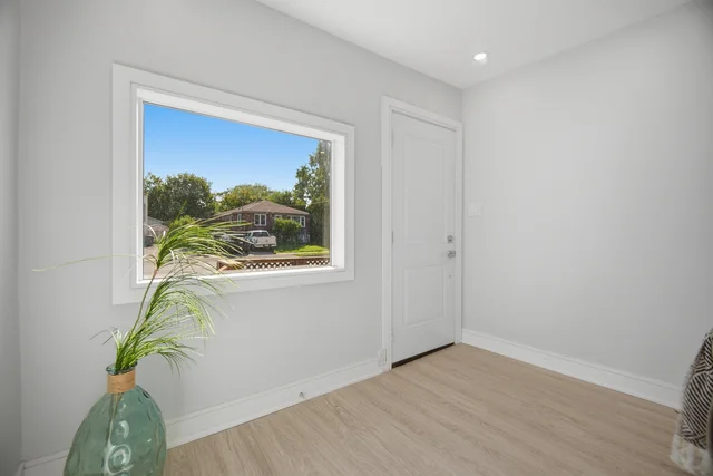 1019 Ogden Avenue, Mississauga - photo 17