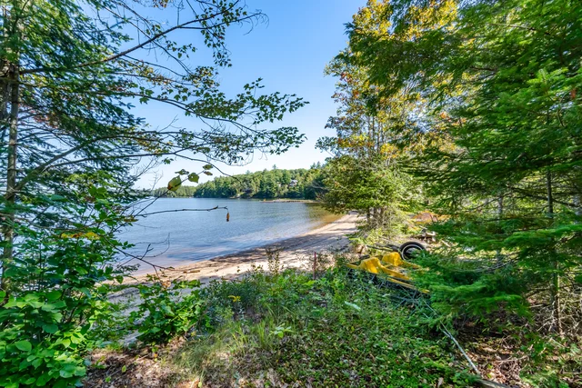 17000 Highway 35, Algonquin Highlands - photo 25