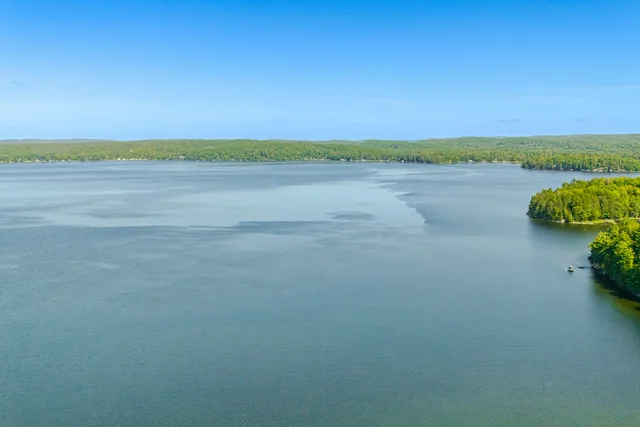 17000 Highway 35, Algonquin Highlands - photo 32