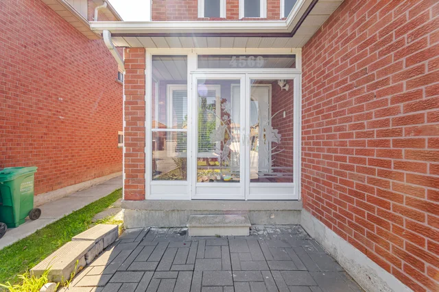 4569 Pemmican Trail, Mississauga - photo 6