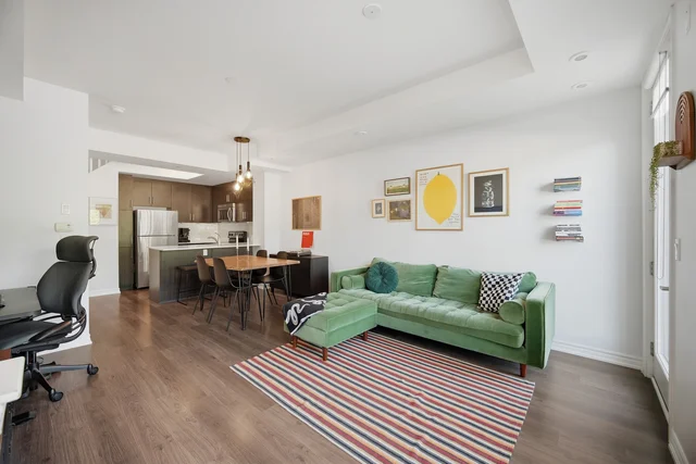 #5-145 Long Branch Avenue, Etobicoke - photo 6