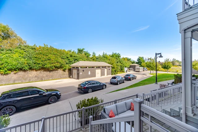 #5-145 Long Branch Avenue, Etobicoke - photo 16