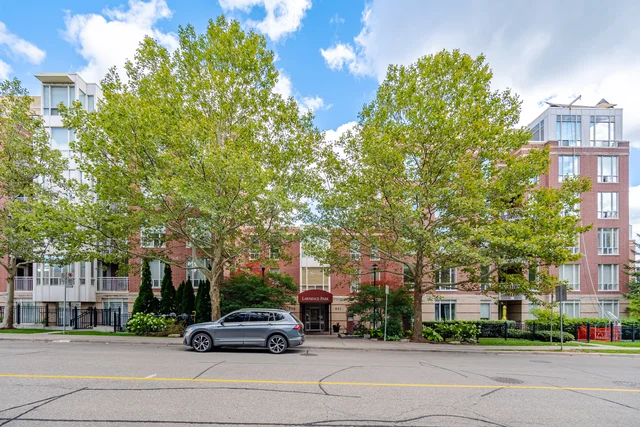 #205-455 Rosewell Avenue, Toronto - photo 1