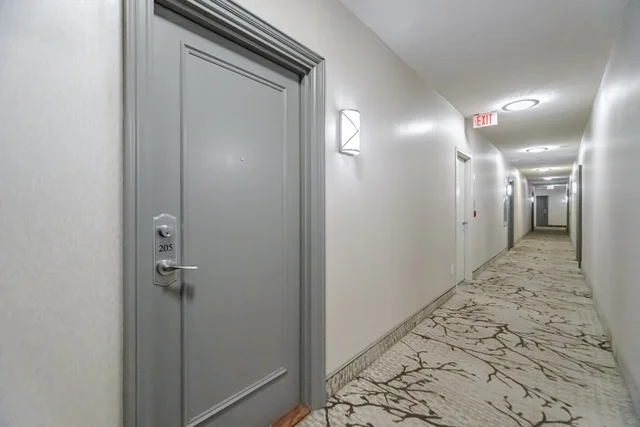 #205-455 Rosewell Avenue, Toronto - photo 7