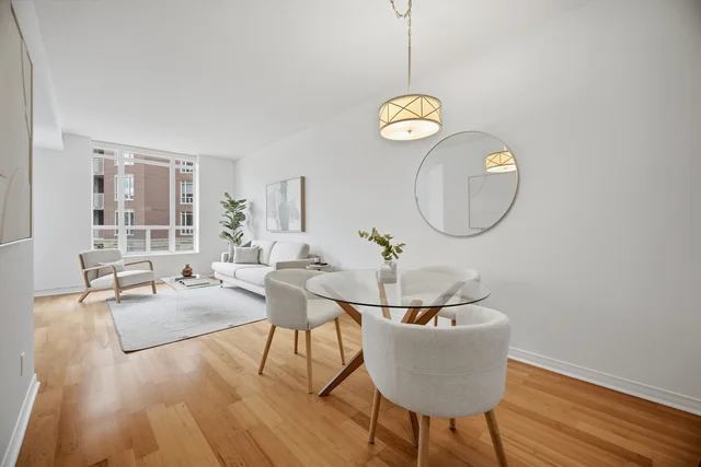 #205-455 Rosewell Avenue, Toronto - photo 16