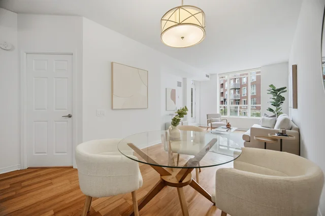 #205-455 Rosewell Avenue, Toronto - photo 17