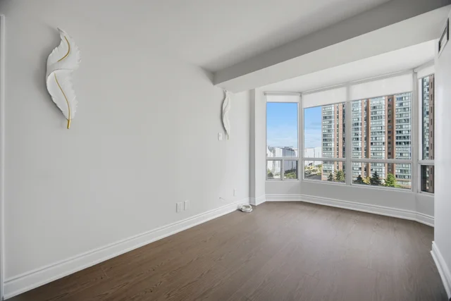 #816-155 Hillcrest Avenue, Mississauga - photo 19