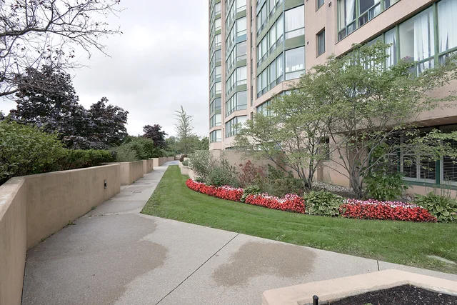 #816-155 Hillcrest Avenue, Mississauga - photo 42