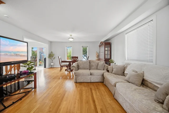 30 Maple Beach Crescent, Brampton - photo 10