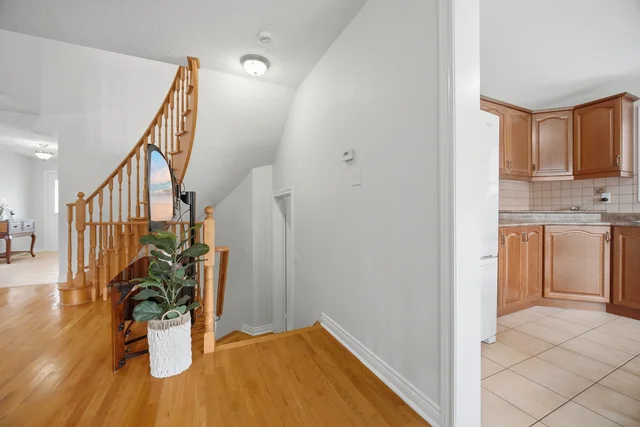 30 Maple Beach Crescent, Brampton - photo 37
