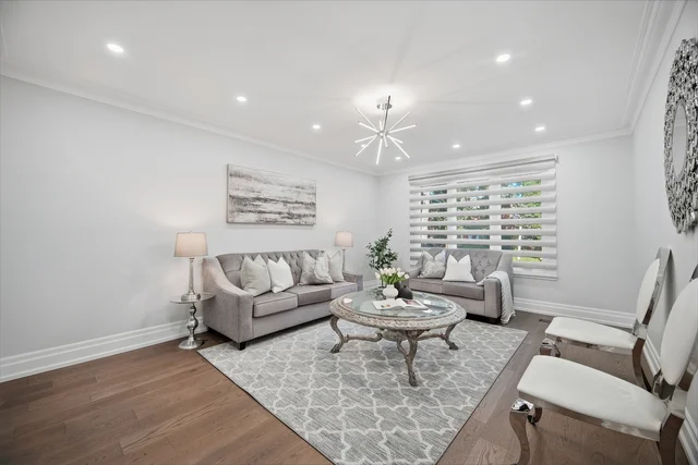 32 Colton Crescent South, Woodbridge - photo 13
