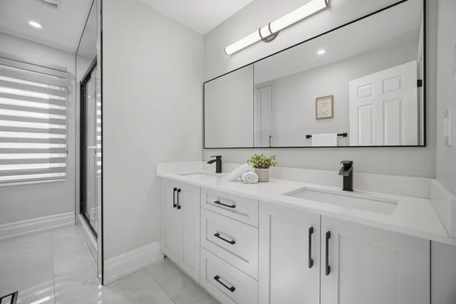 32 Colton Crescent South, Woodbridge - photo 48