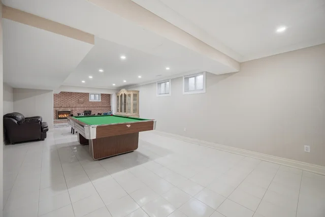 32 Colton Crescent South, Woodbridge - photo 58