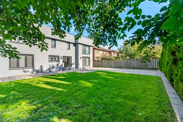 32 Colton Crescent South, Woodbridge - photo 70