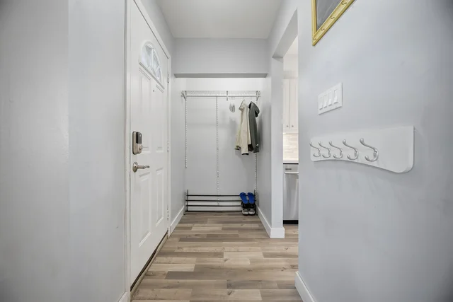 1310 Redbank Crescent, Oakville - photo 8