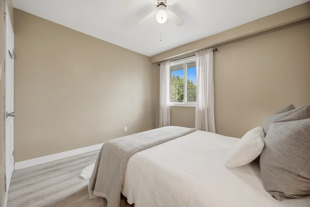 1310 Redbank Crescent, Oakville - photo 31