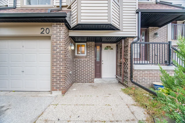 #20-6780 Formentera Avenue, Mississauga - photo 6