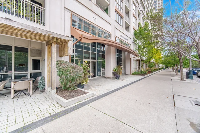 #1213-35 Bastion Street, Toronto - photo 4