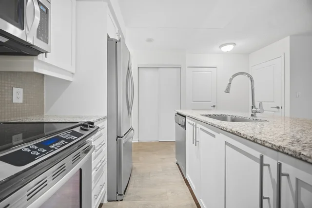 #1213-35 Bastion Street, Toronto - photo 16