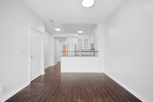 #2008-220 Burnhamthorpe Road West, Mississauga - photo 14