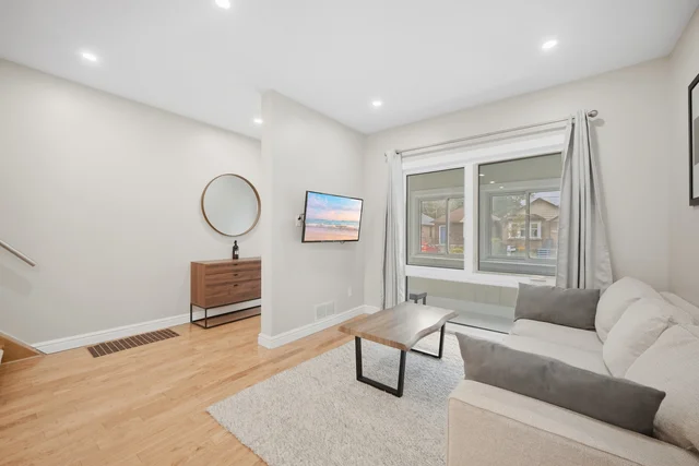 350 Lumsden Avenue, East York - photo 6