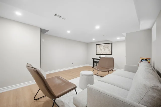 350 Lumsden Avenue, East York - photo 36