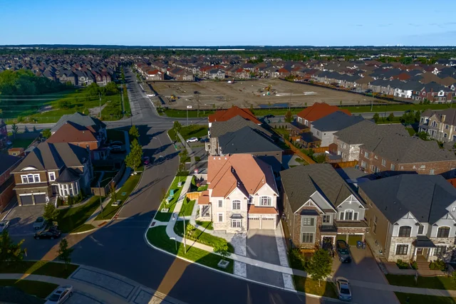 7 Anatolia Street, Brampton - photo 4