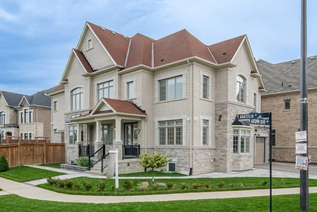 7 Anatolia Street, Brampton - photo 13