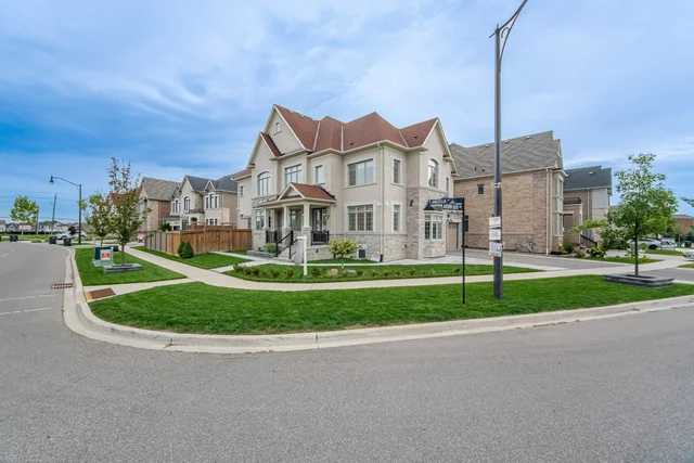 7 Anatolia Street, Brampton - photo 15