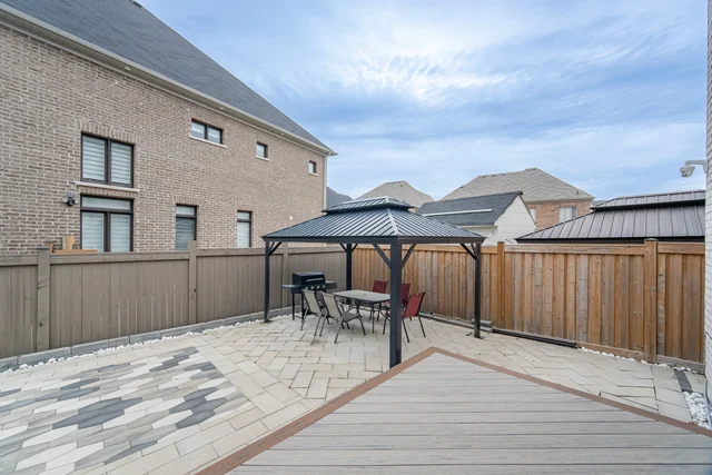 7 Anatolia Street, Brampton - photo 104