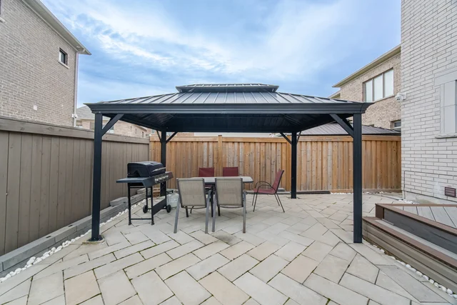7 Anatolia Street, Brampton - photo 105