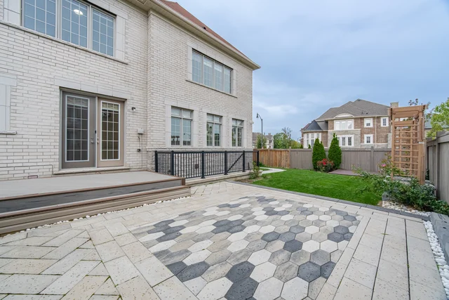 7 Anatolia Street, Brampton - photo 112