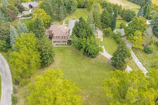 10245 Old Pine Crest Road, Brampton - photo 2