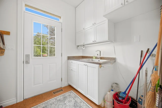 10245 Old Pine Crest Road, Brampton - photo 43