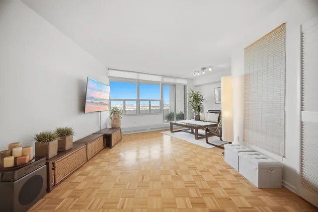 60 Pavane Linkway #1416, North York - photo 10