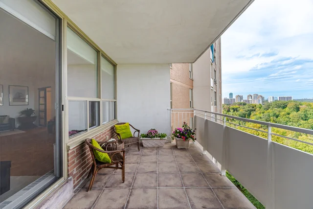 60 Pavane Linkway #1416, North York - photo 38
