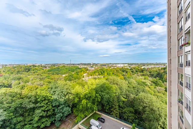 60 Pavane Linkway #1416, North York - photo 39