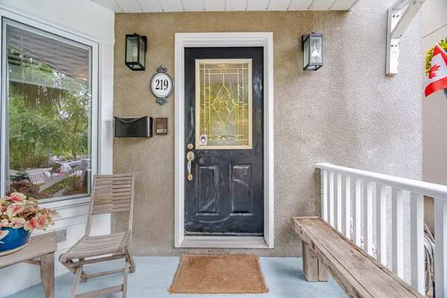 219 Broadway Avenue, Toronto - photo 8
