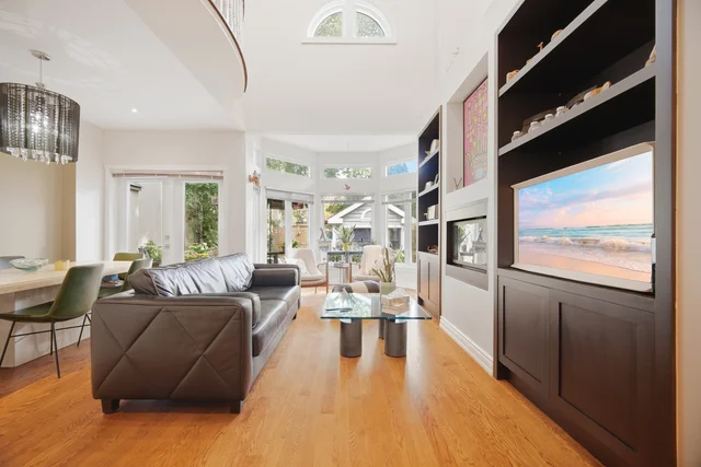 219 Broadway Avenue, Toronto - photo 11