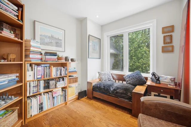 219 Broadway Avenue, Toronto - photo 37
