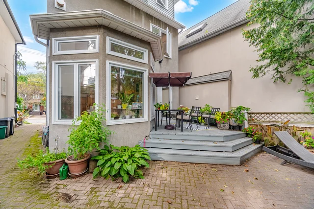 219 Broadway Avenue, Toronto - photo 75