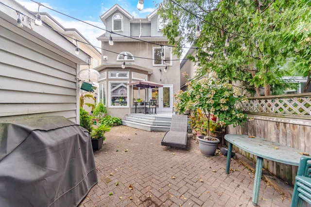 219 Broadway Avenue, Toronto - photo 77